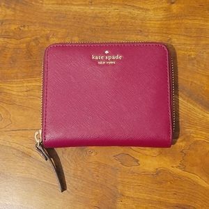 🎉MOVING SALE- EVERYTHING MUST GO BY 8/29!🎉 Kate Spade Maroon Wallet